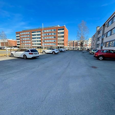 오울루 Kiva Majoitus 1-4Hloe, 500M Keskustaan, Parkkipaikka 아파트 외부 사진